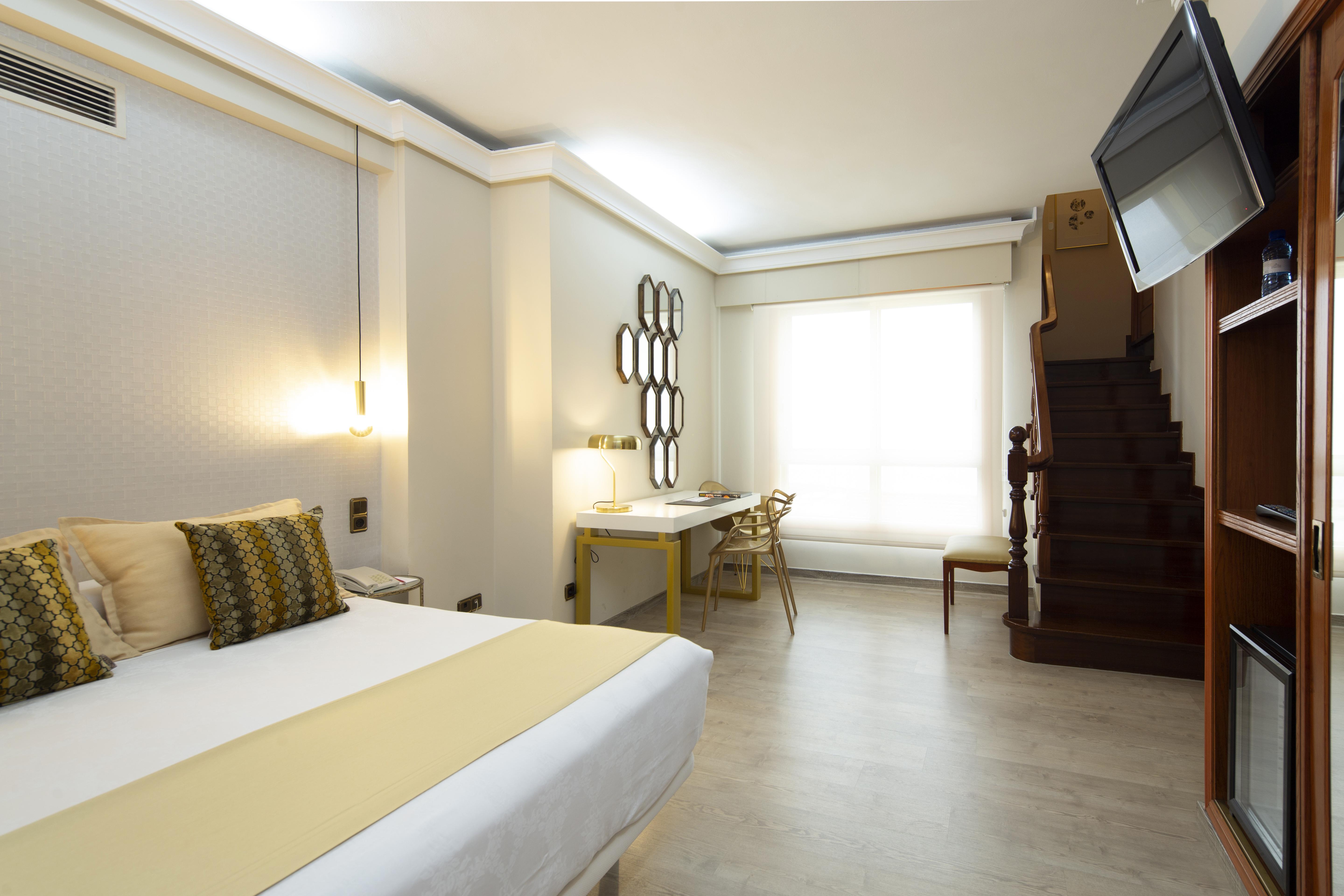 Hotel Ciudad De Віго Екстер'єр фото